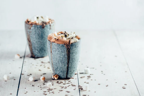 Horká čokoláda s mini marshmallow