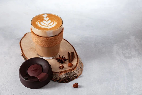 Ořechové chai latte